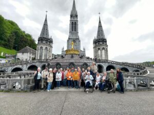 Mehr über den Artikel erfahren Wallfahrt nach Lourdes