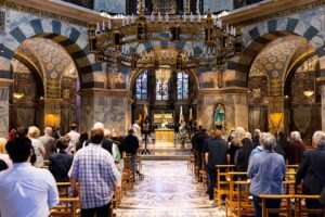 Mehr über den Artikel erfahren Kolpingsfamilie Aachen feiert im Dom
