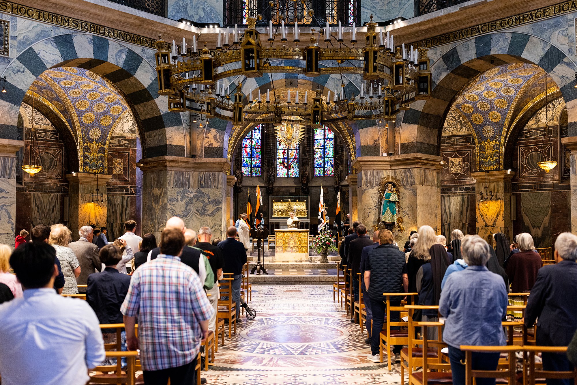 Mehr über den Artikel erfahren Kolpingsfamilie Aachen feiert im Dom